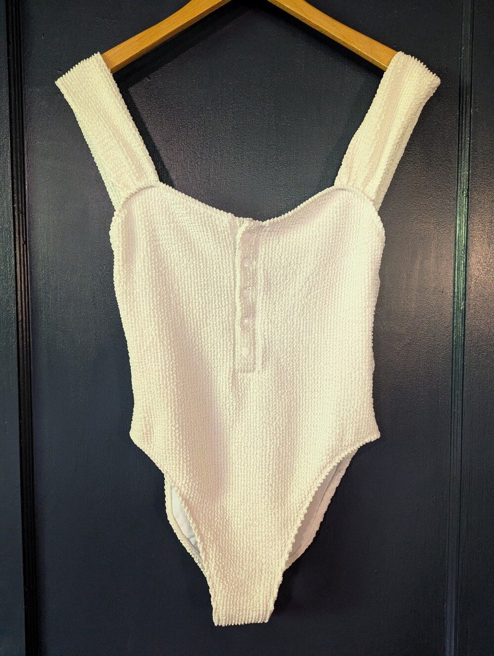 Sister Swimwear Boutique White Ribbed Textured One-Piece Swimsuit Size Small